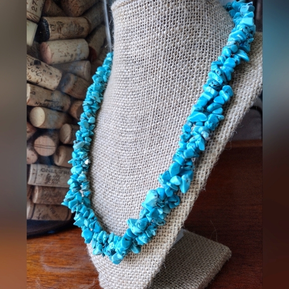 Genuine Turquoise 3 Strand beaded necklace​ - Picture 2 of 5